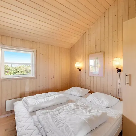 Aiana - 300m From The Sea By Interhome Nyaraló *